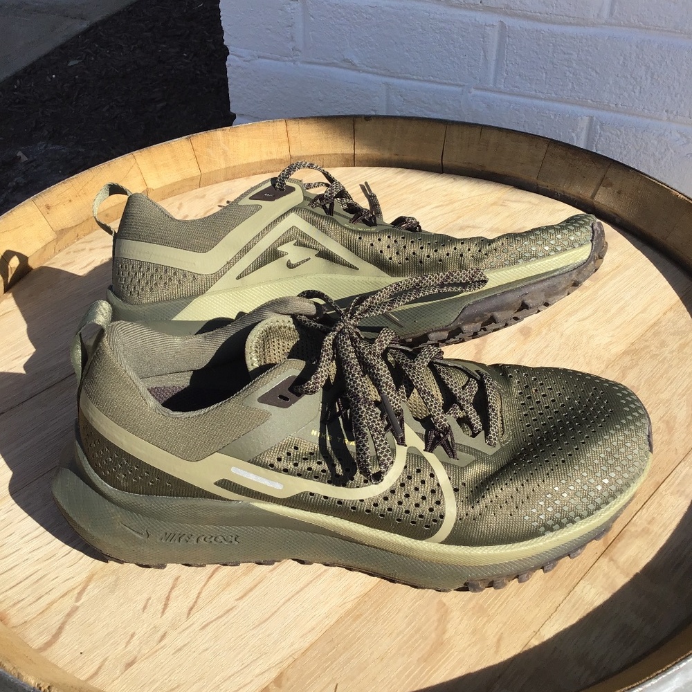 Nike React Trail Running Shoes Olive Green | size 9.5